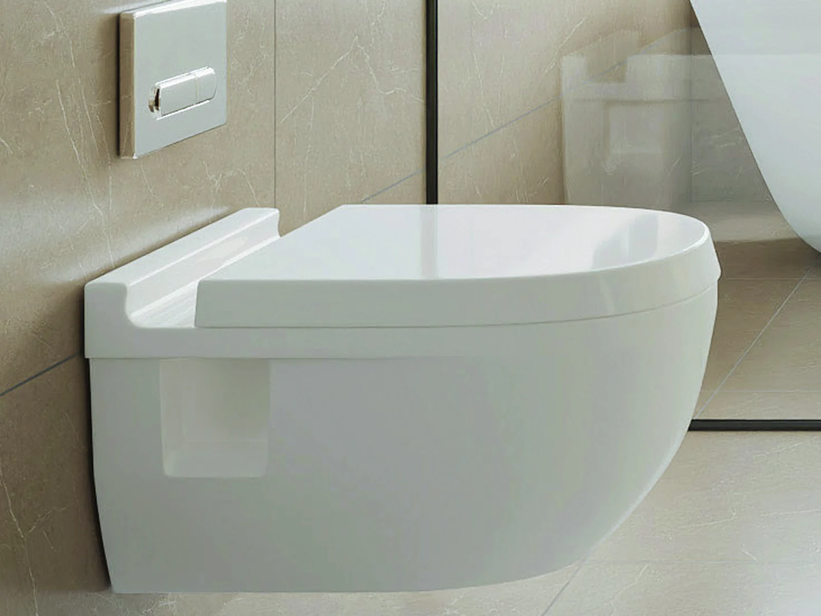 Toilet treo tường Tepe PTH524PA0 — chính diện