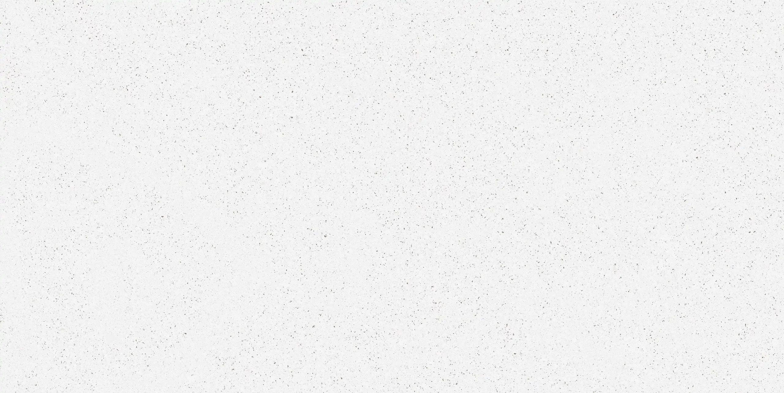 7435